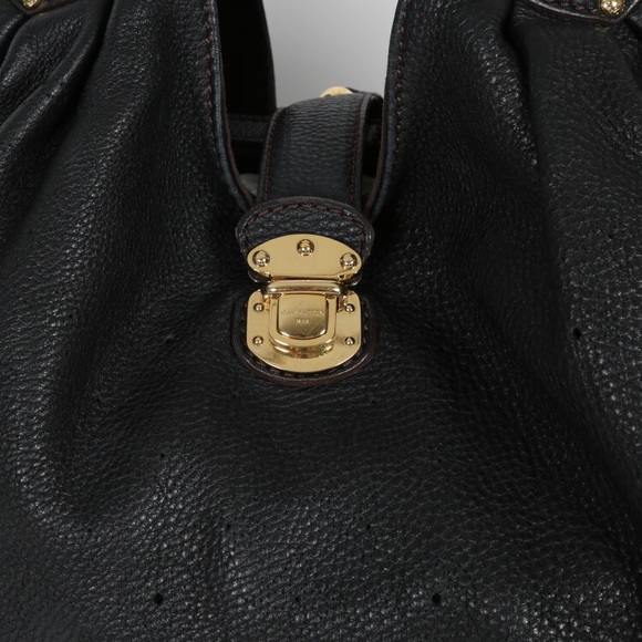 ✨LIKE NEW✨ black leather Louis Vuitton mahina XL - Picture 3 of 15